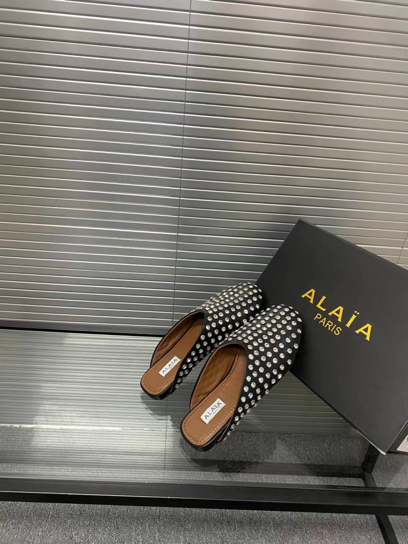 Alaia Flat Shoes